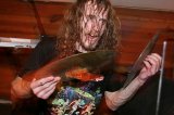 Les fûts furieux de Zach Hill de retour chez Hella