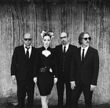Garbage is back